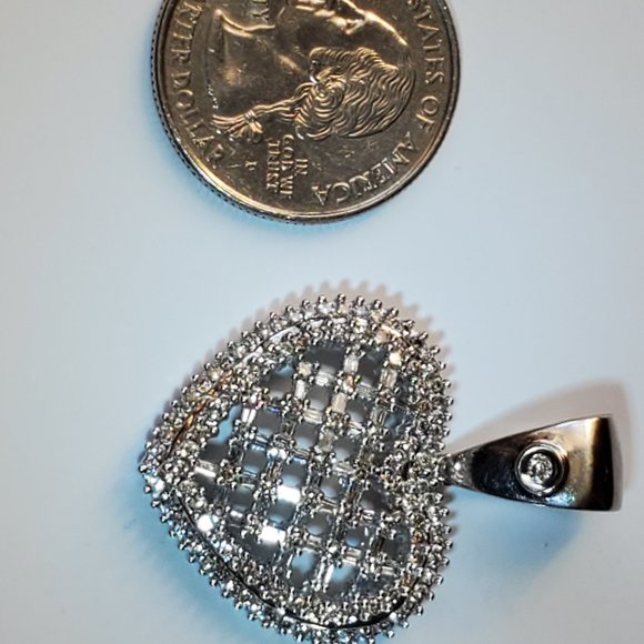 14K WHITE  GOLD DIAMOND PENDANT - Picture 4 of 11